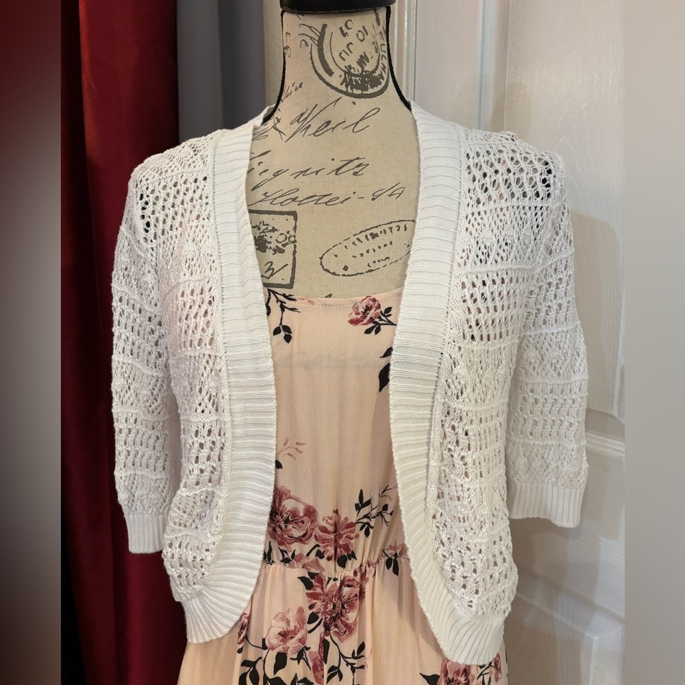 Cable & Gauge Crochet 3/4 Sleeve Cardigan Sweater